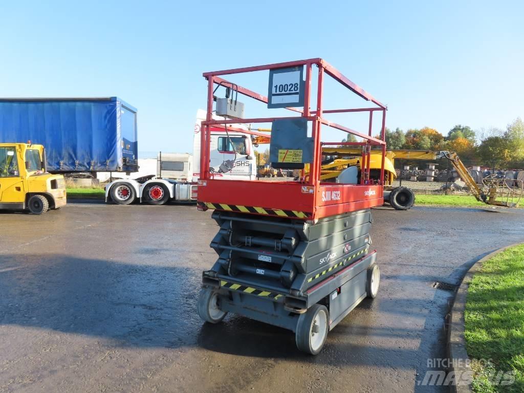 SkyJack SJ III 4632 Scissor Lifts
