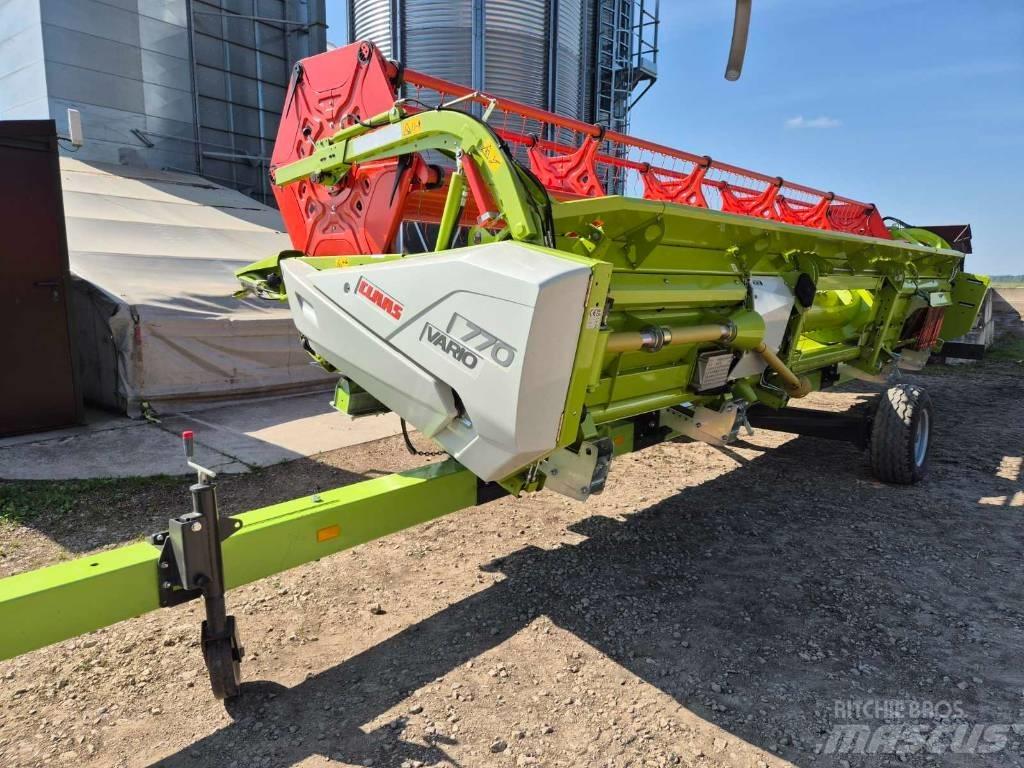 CLAAS Vario 770 Combine Attachments