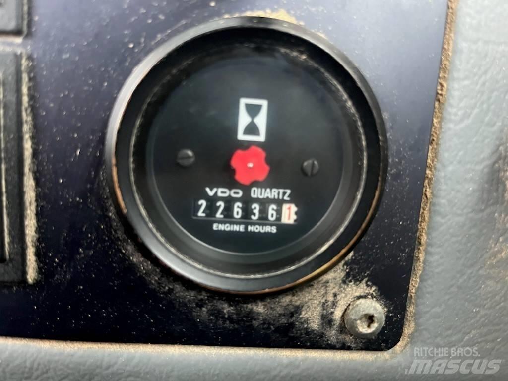 Volvo L 90 Wheel Loaders