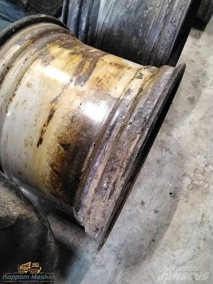 Logset 8H 24x34 Tires, wheels and rims