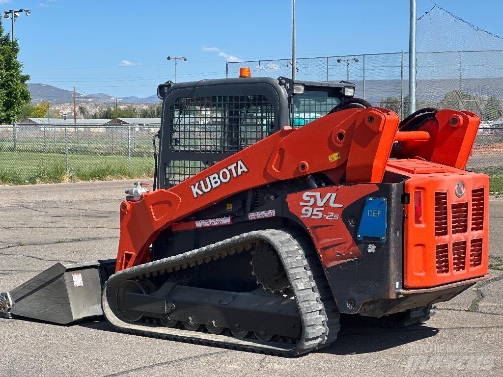 Kubota SVL 95-2 S Skid Steer Loaders