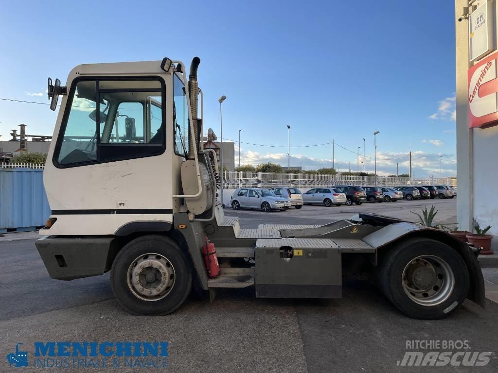 Terberg YT 182 Shunt Trucks