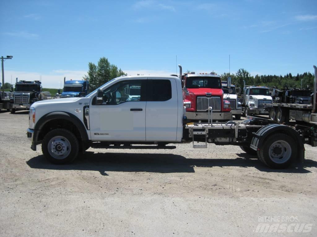 Ford F 550 Conventional Trucks / Tractor Trucks