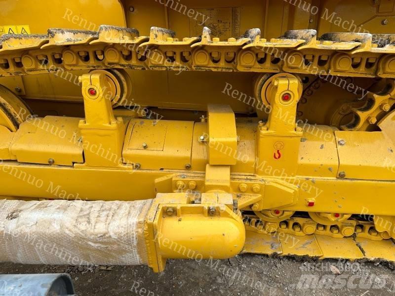 Shantui SD 16 Crawler dozers