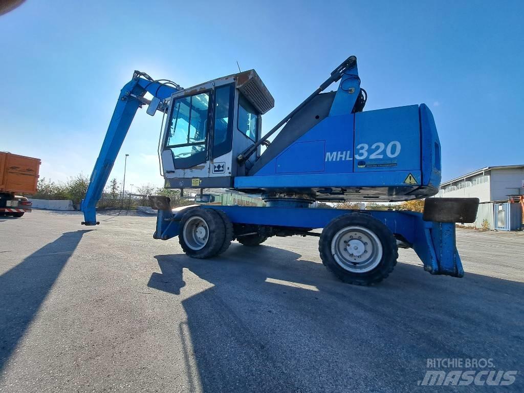 Fuchs MHL 320D Waste / Industry Handlers