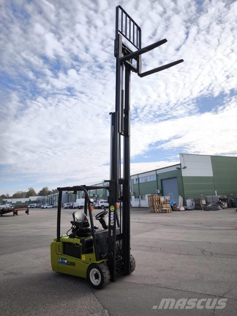 Clark GTX20s Electric Forklifts