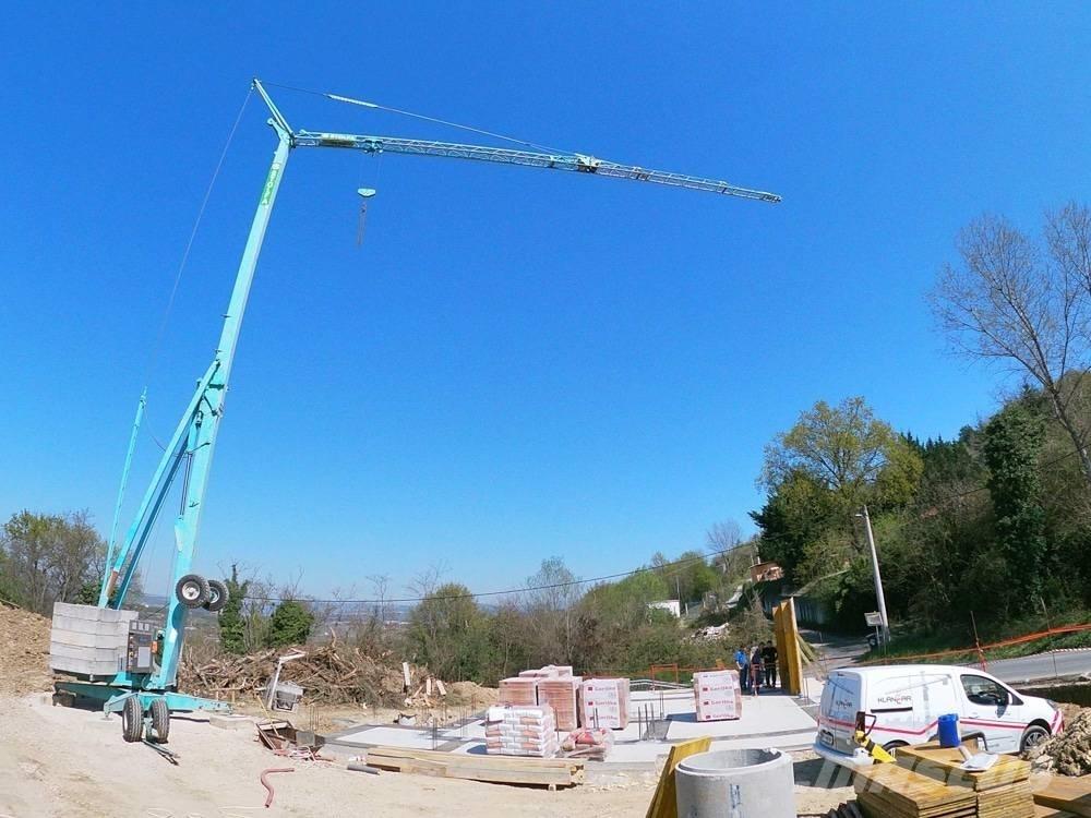 Cattaneo CM73 Self Erecting Cranes
