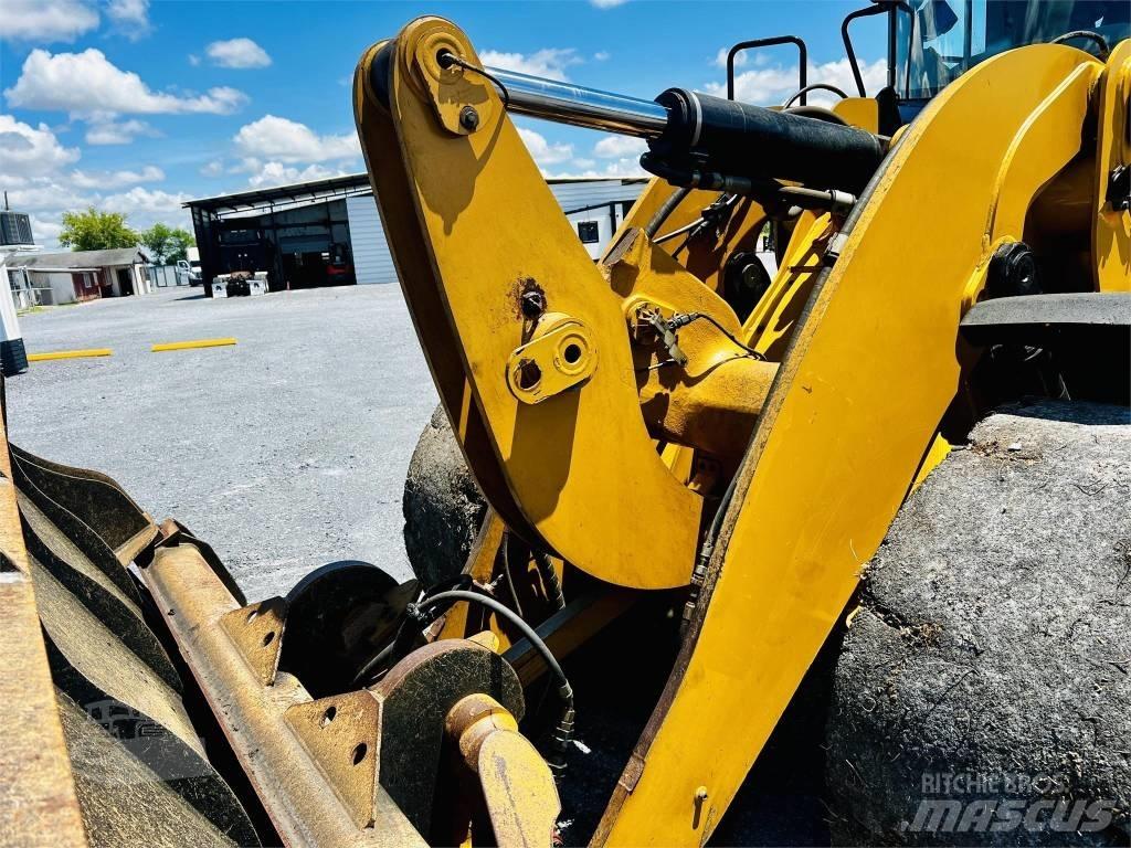 CAT 938 M Wheel Loaders