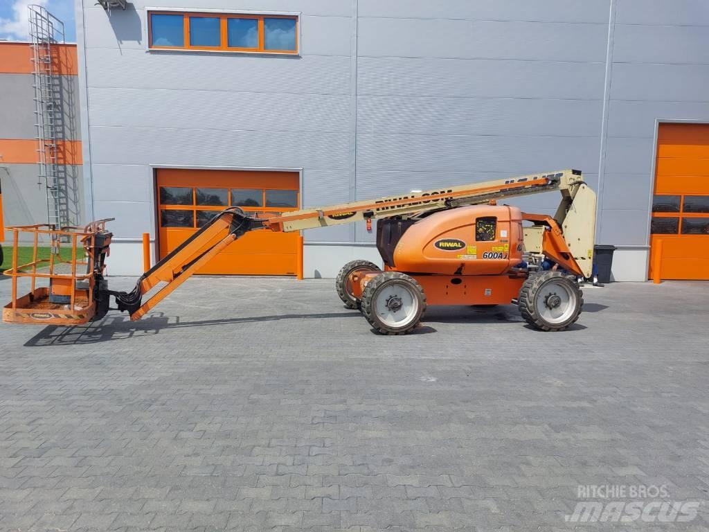 JLG 600AJ Articulated boom lifts