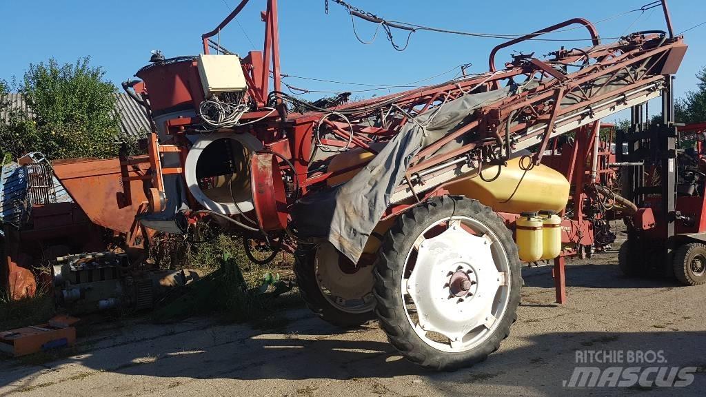 Hardi Commander Sprayers and Chemical Applicators