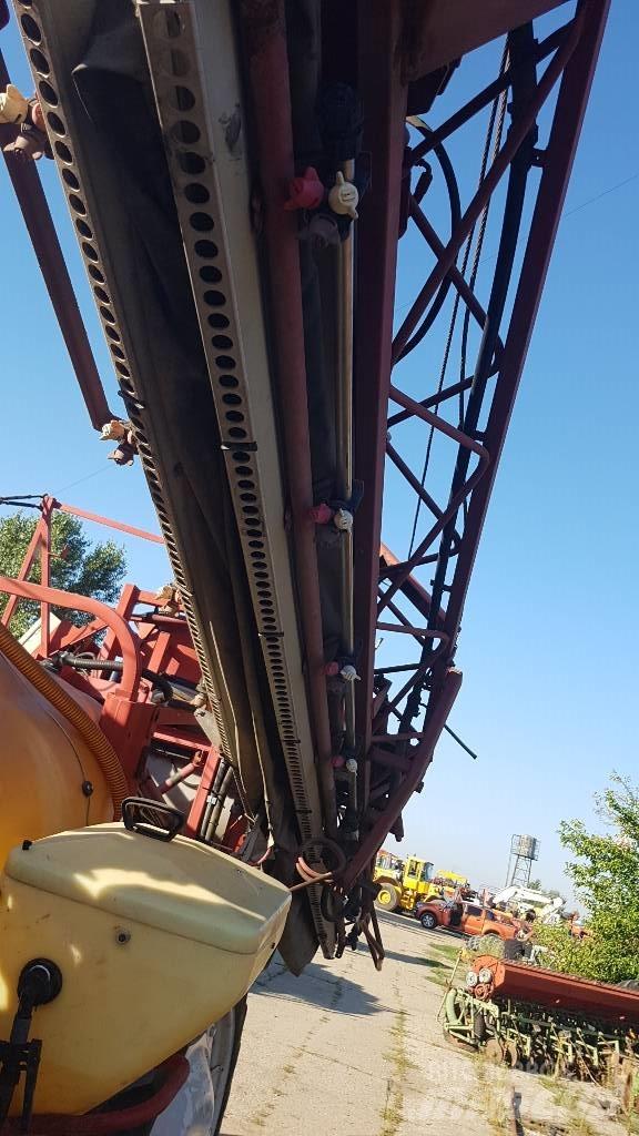 Hardi Commander Sprayers and Chemical Applicators