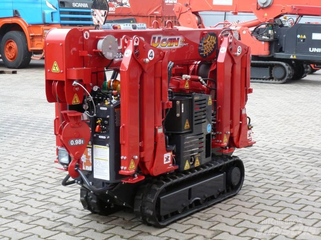 Unic URW-094 Crawler Cranes