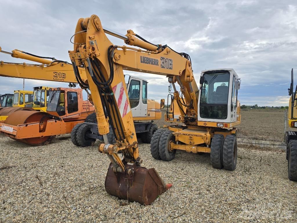 Liebherr A 316 Wheeled Excavators