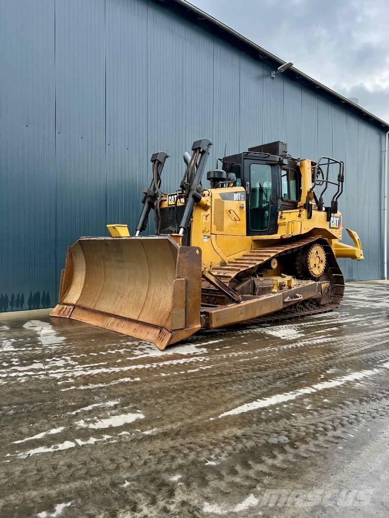 CAT D6T XL Crawler dozers