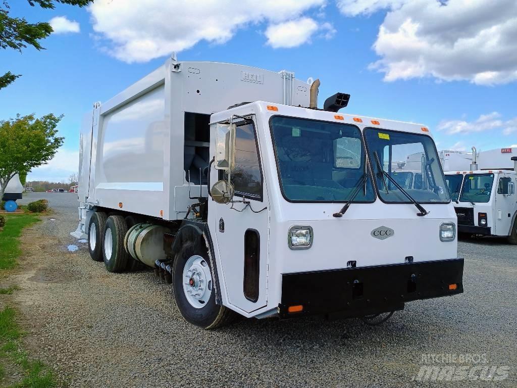  Crane Carrier LE Garbage Trucks / Recycling Trucks