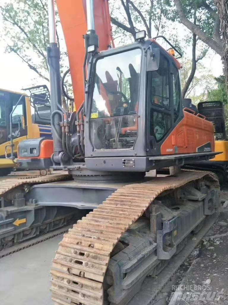 Doosan DX 530 Mini excavators  7t - 12t