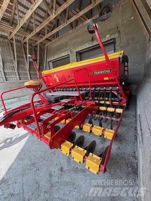 Väderstad Rapid400C Farm Drills