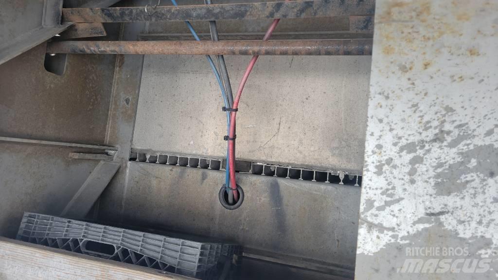 Reitnouer Drop Miser Flatbed Trailers
