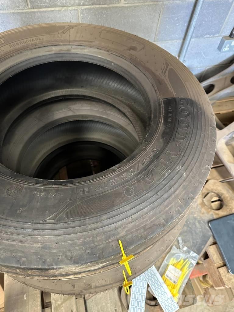 Goodyear 245/70R17 Tires, wheels and rims