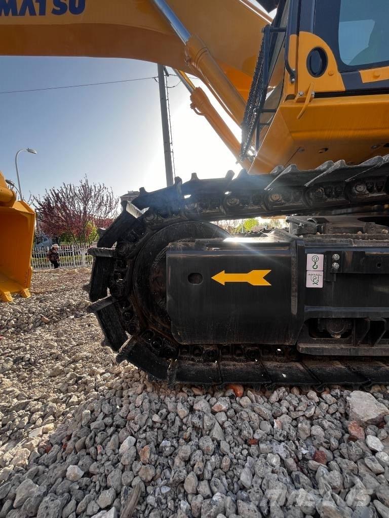 Komatsu PC 450 Crawler Excavators