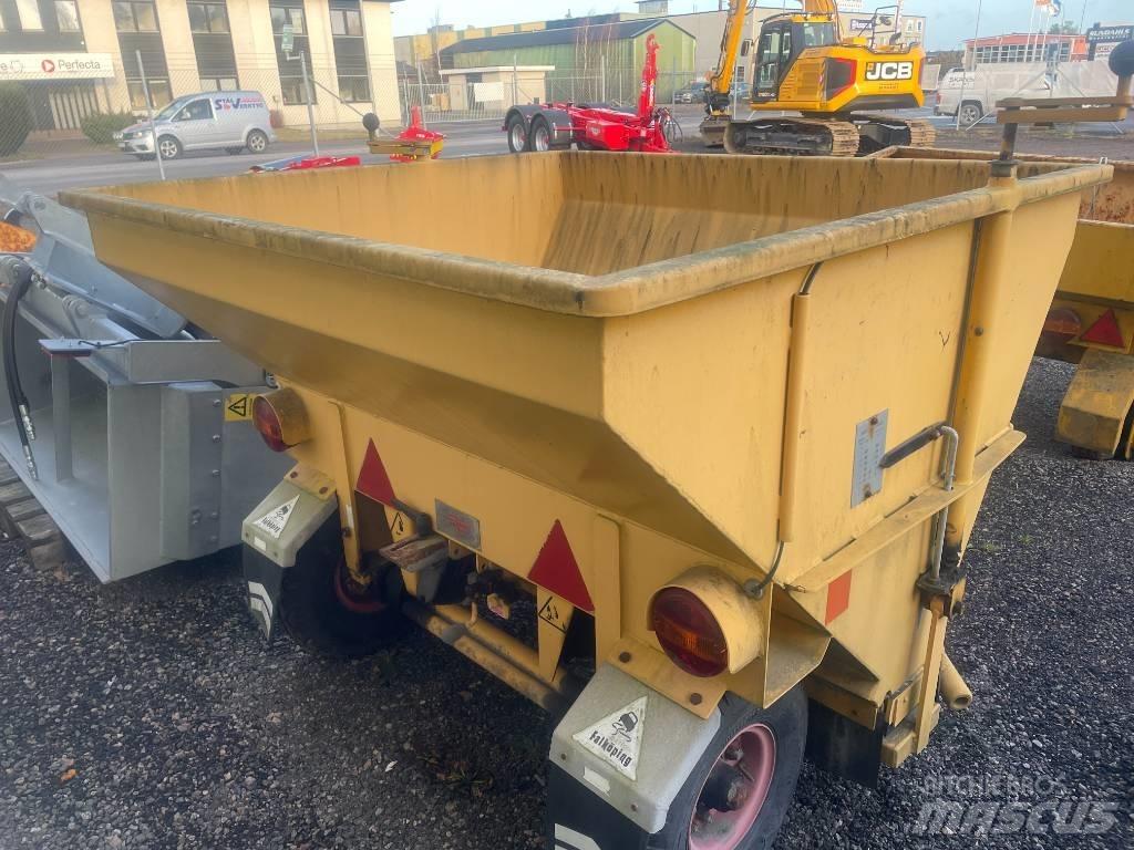  Ströman T-15 E Sand And Salt Spreaders