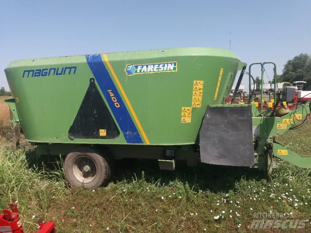 Faresin TMR-V-D 1400 Mixer feeders