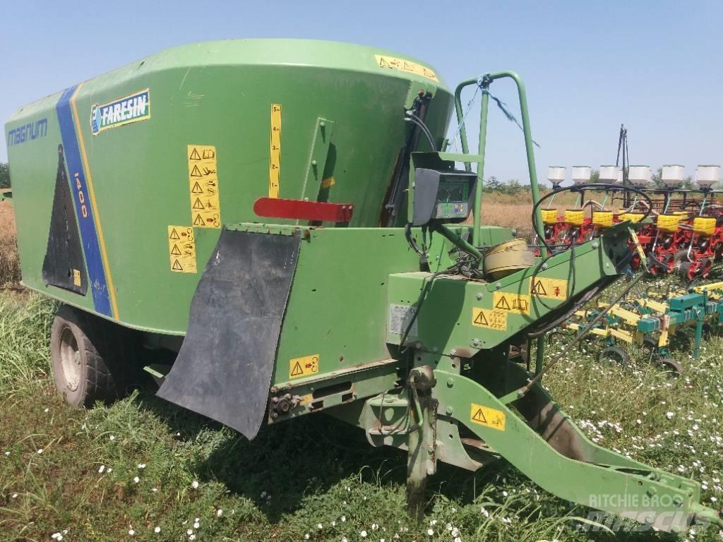 Faresin TMR-V-D 1400 Mixer feeders
