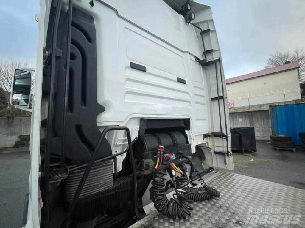 MAN TGX 28.560 Conventional Trucks / Tractor Trucks