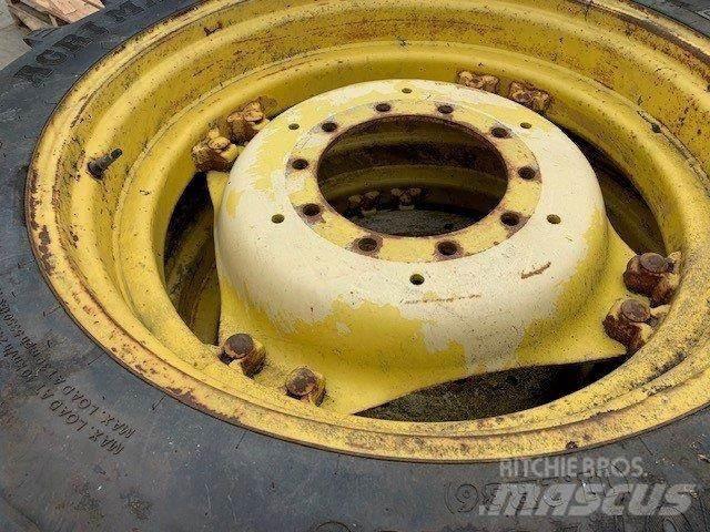  270/95R36 Tires, wheels and rims