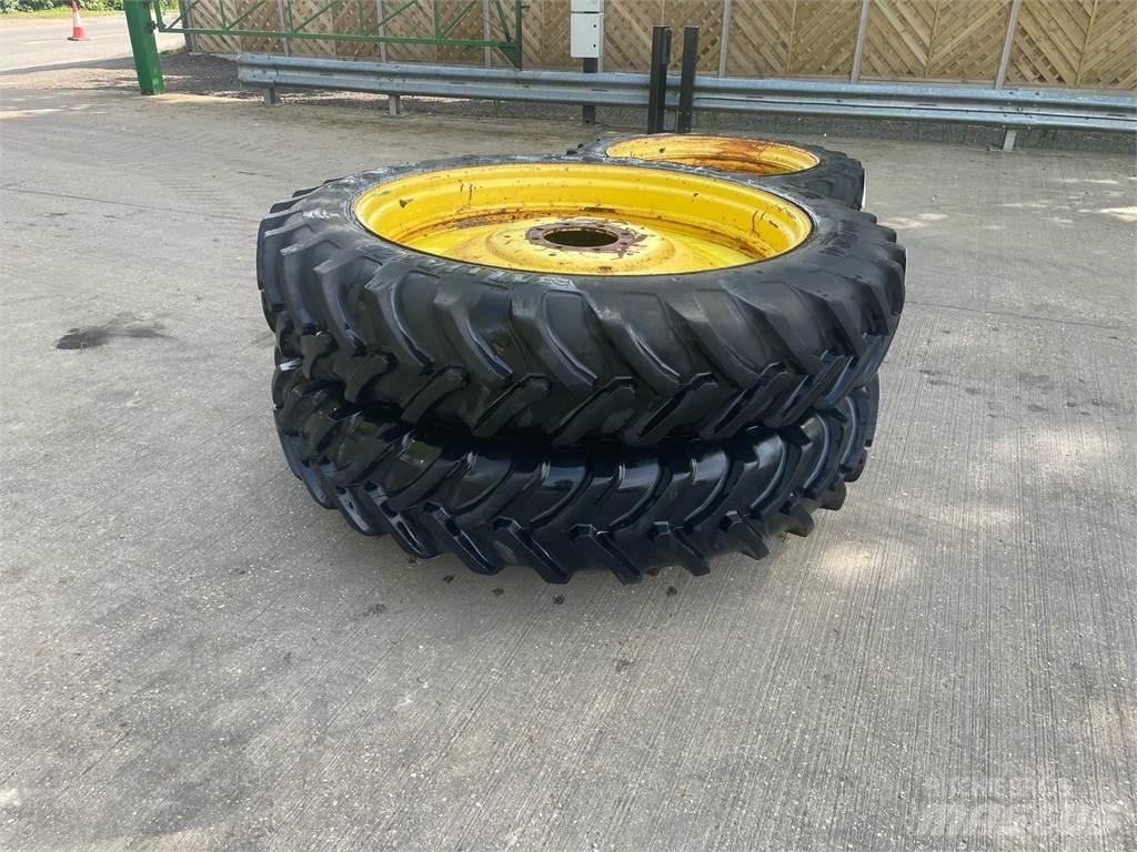  340/85R48 Tires, wheels and rims
