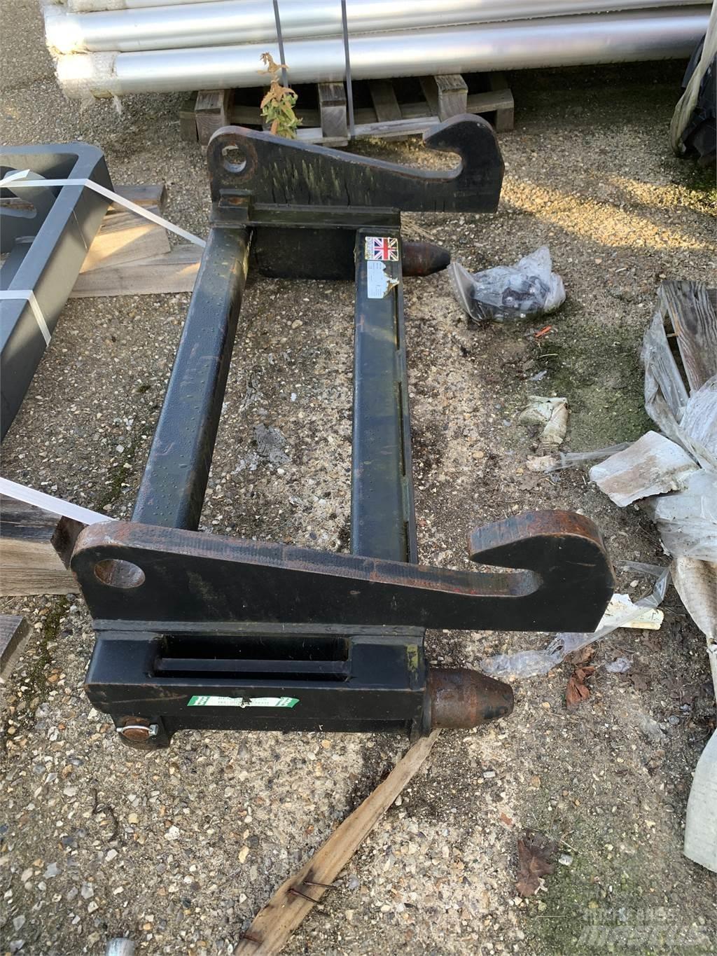  ADAPTOR PLATE Farm Equipment - Others