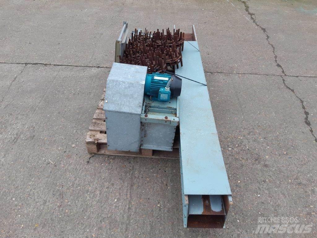  Carier C8/60 15FT Farm Equipment - Others