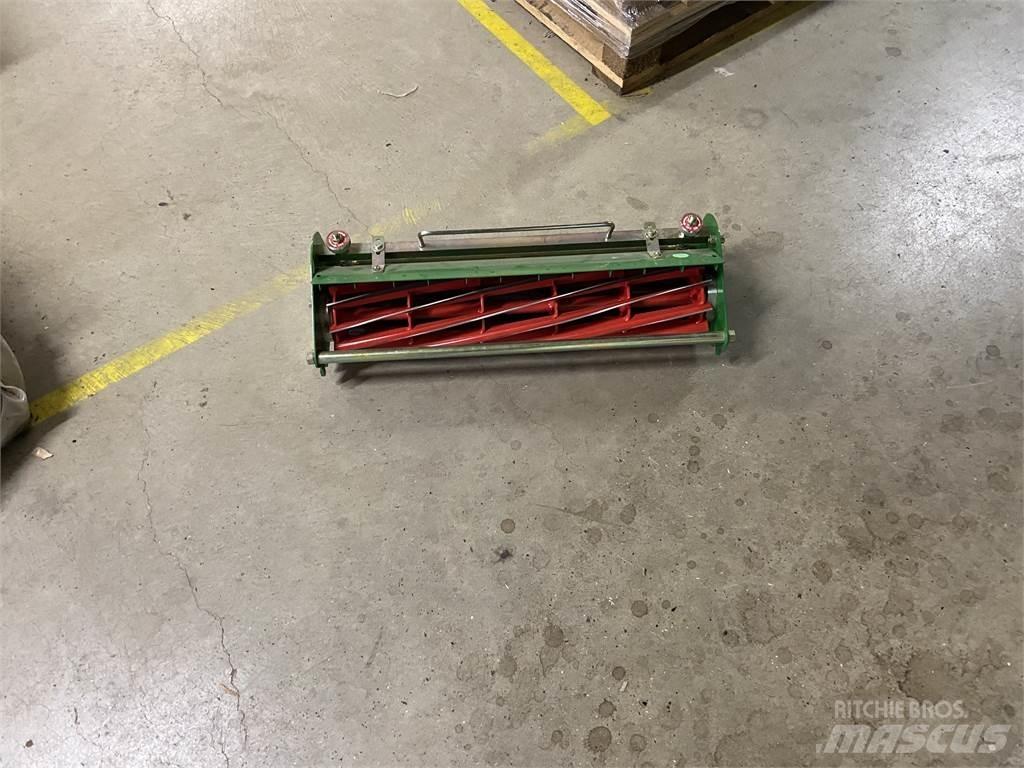 Dennis D107 Farm Equipment - Others