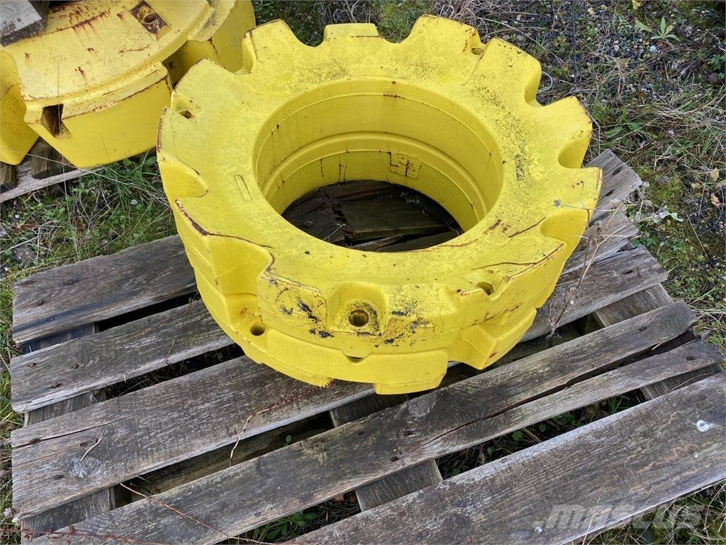 John Deere 205KG Tires, wheels and rims
