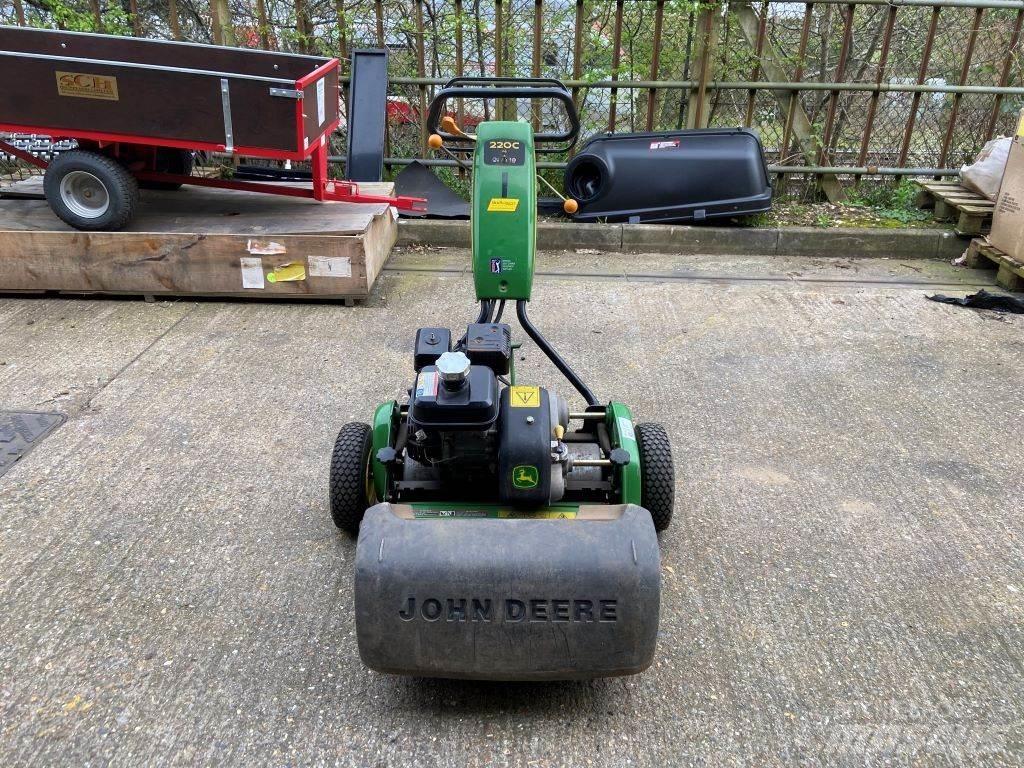 John Deere 220C Farm Equipment - Others