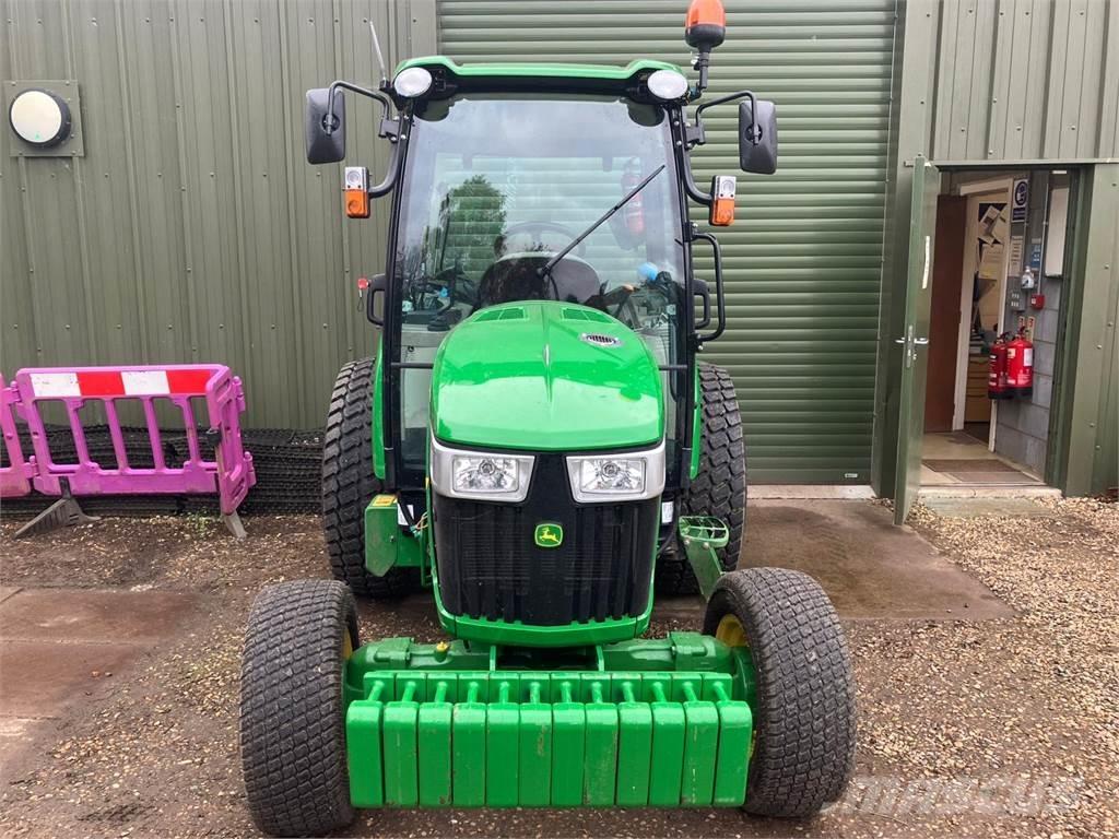 John Deere 4066R Compact tractors