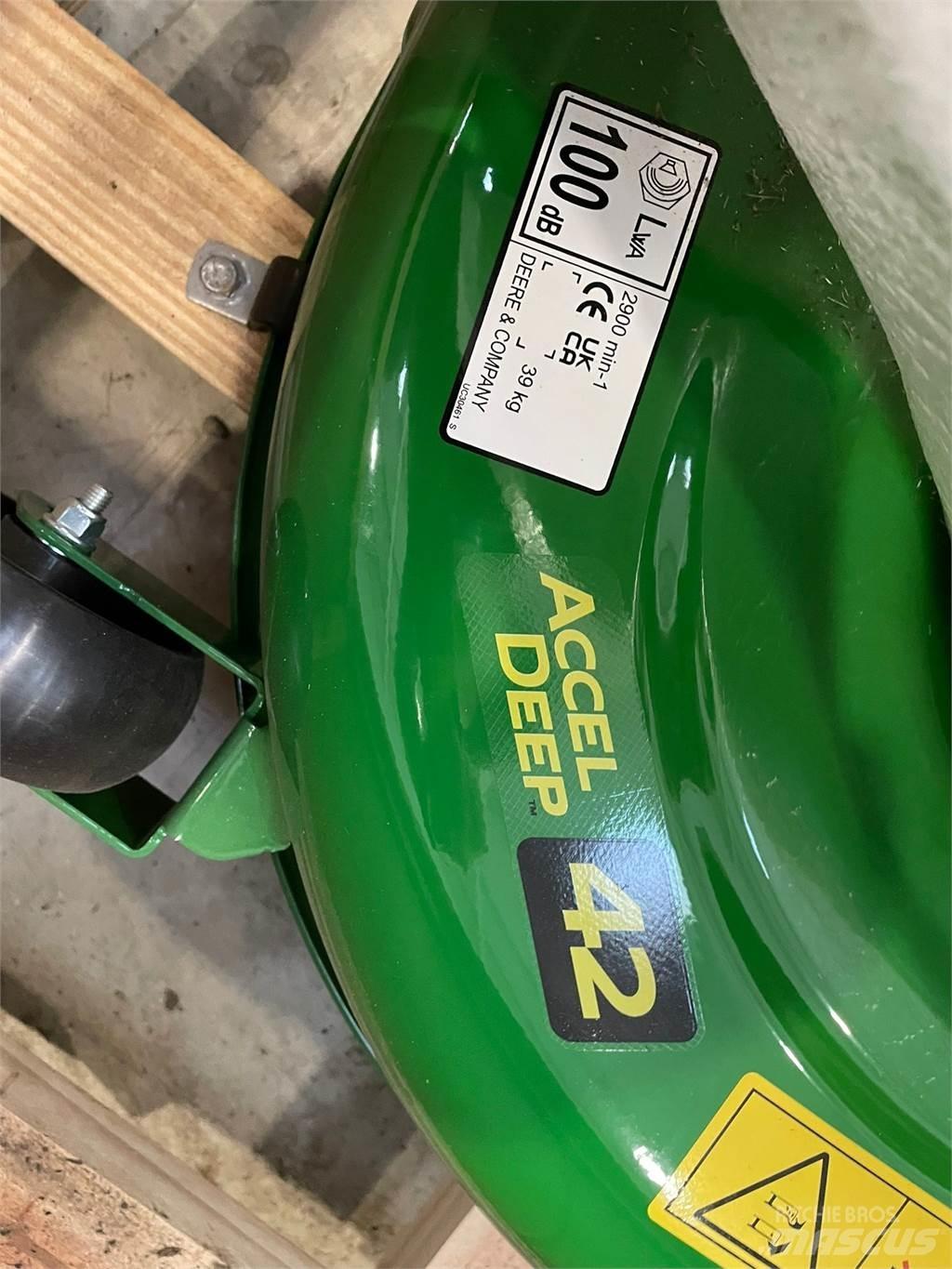 John Deere 42A Farm Equipment - Others