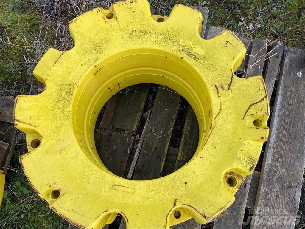 John Deere 600KG Tires, wheels and rims