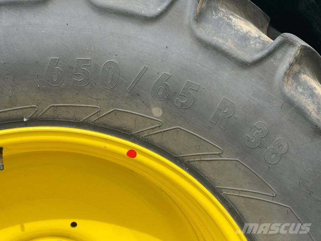 John Deere 6R185 Tractors