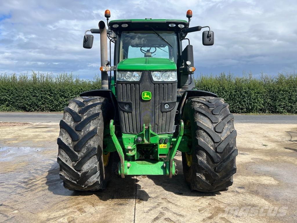John Deere 7250R Tractors