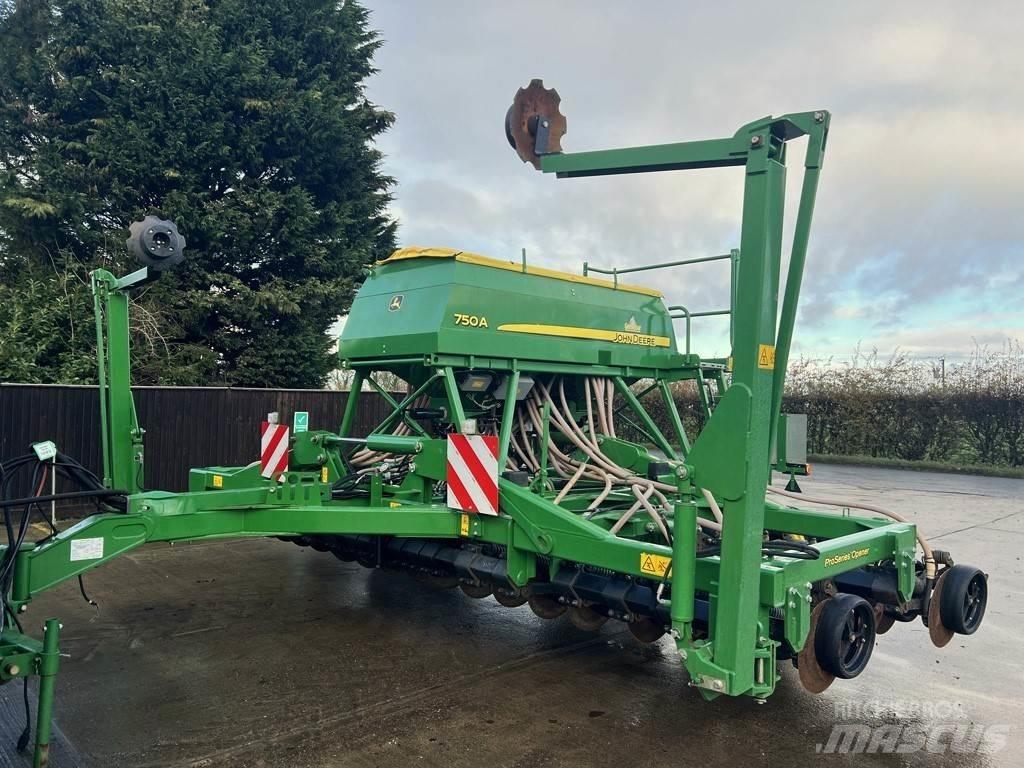 John Deere 750A Farm Drills