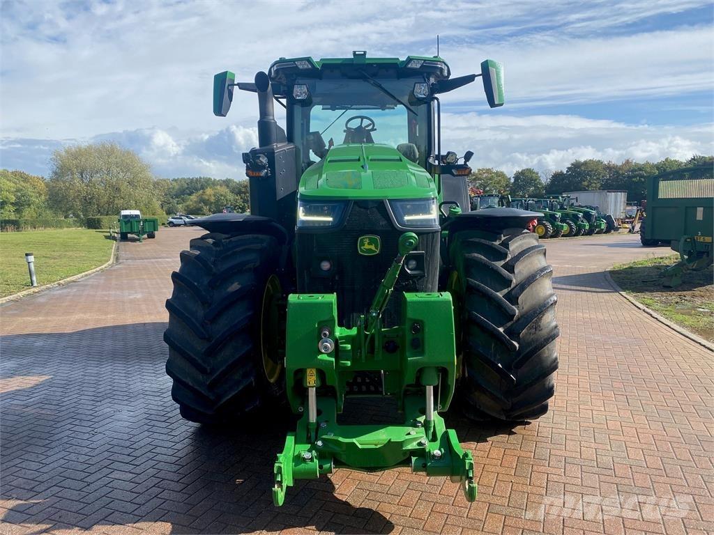 John Deere 8R370 Tractors