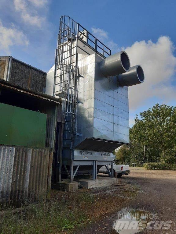  Perry M411 DRIER Farm Equipment - Others