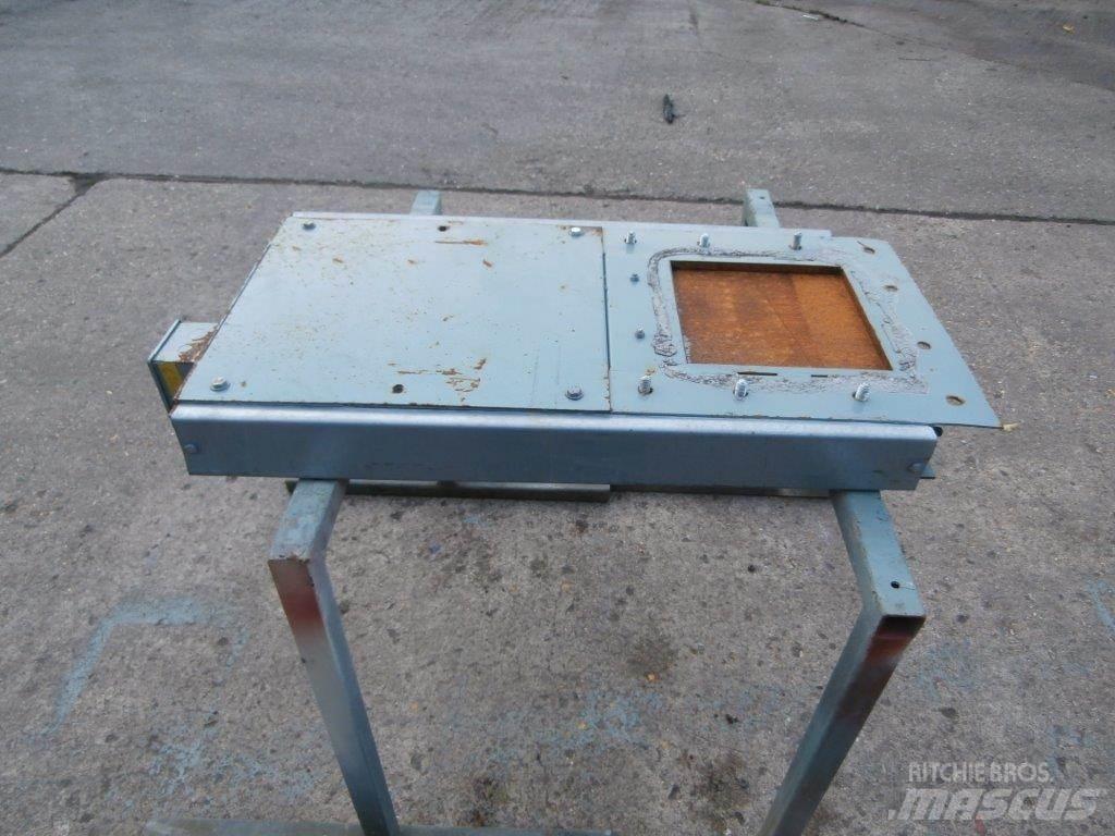 Turner PNUMATIC Farm Equipment - Others