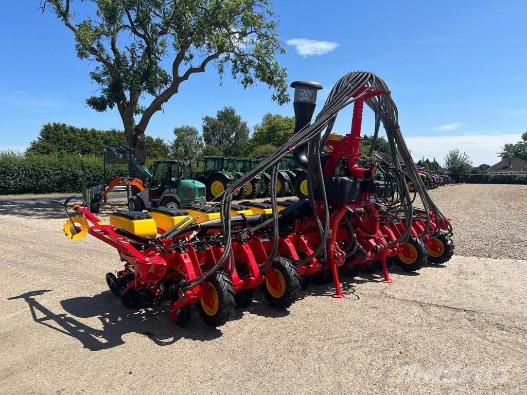 Väderstad FH2200 Farm Drills