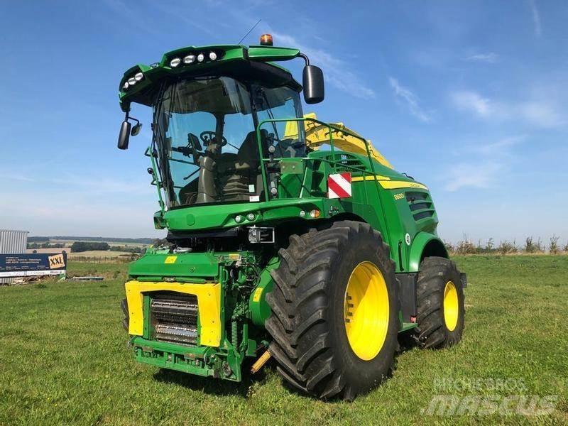 John Deere 8600 Farm Equipment - Others