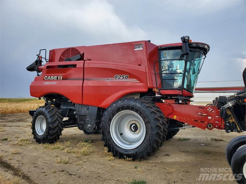 Case IH 8250 Combine Harvesters