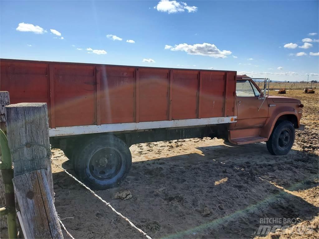 Dodge D600 Other Trucks