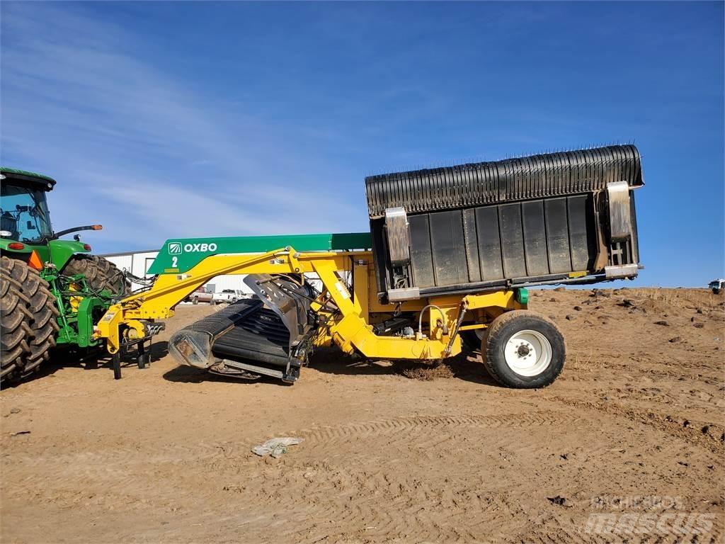 Oxbo 2334 Bale Wrappers