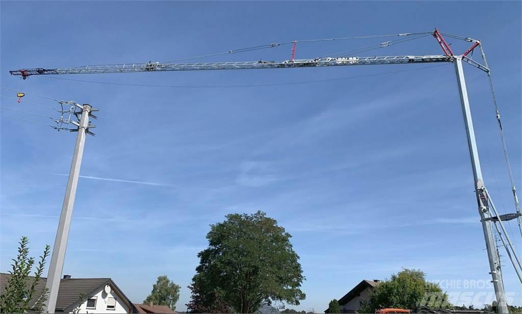  ?? DB 747 Tower Cranes